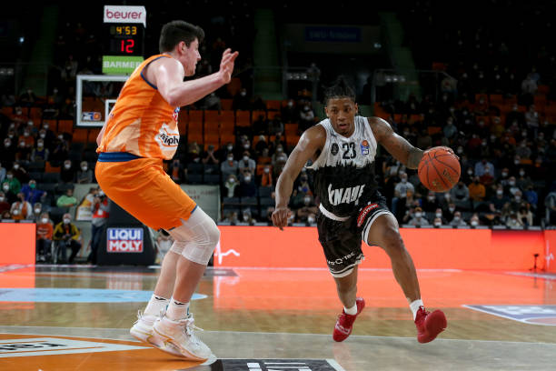 地展示了进 地展示了进